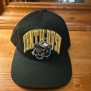 10 Deep Tenth Division Snapback Starter Hat with Yellow Embroidery